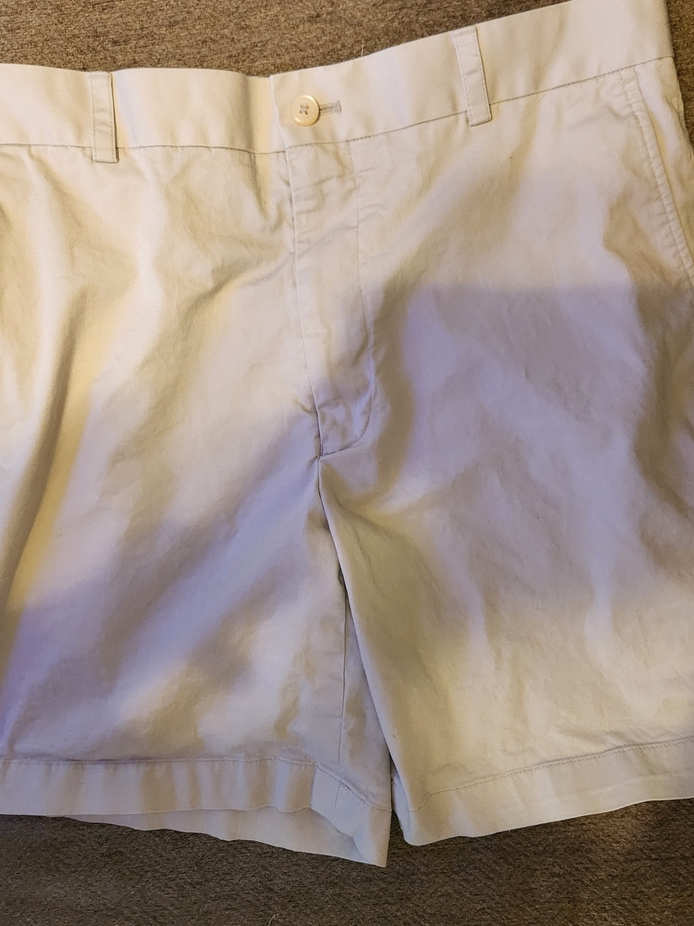 Southern Tide Men's Cream Flat-Front Cotton Shorts 33 waist